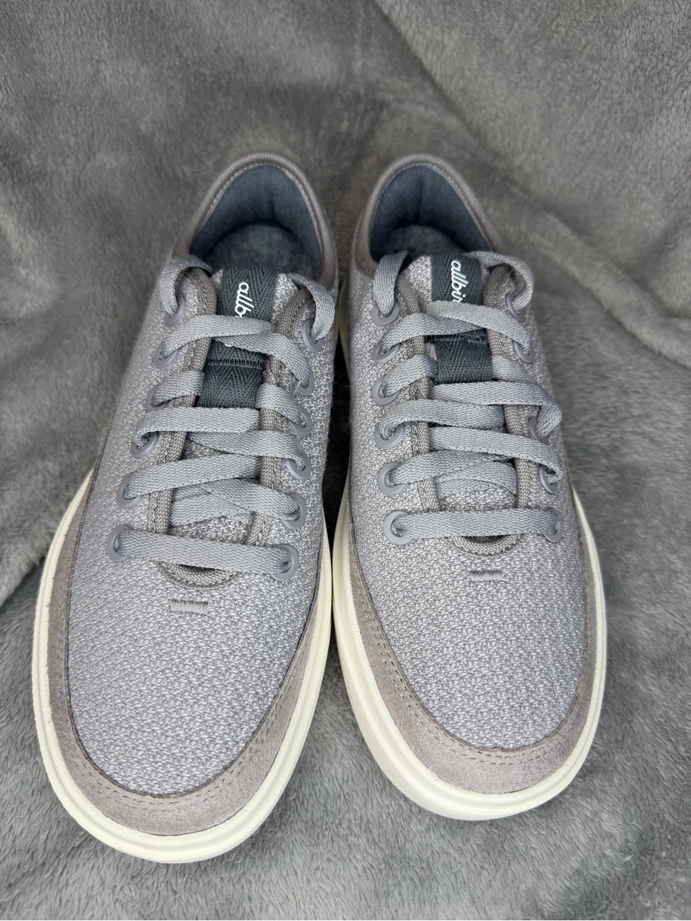 allbirds Women’s Light Grey Knit Lace-Up Sneakers
